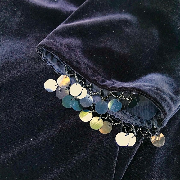 90’s Velvet Cropped Blouse with Sleeve Charms - Picture 5 of 10